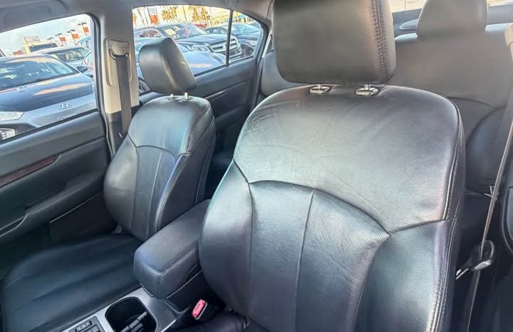 
								2013 Subaru legacy full									
