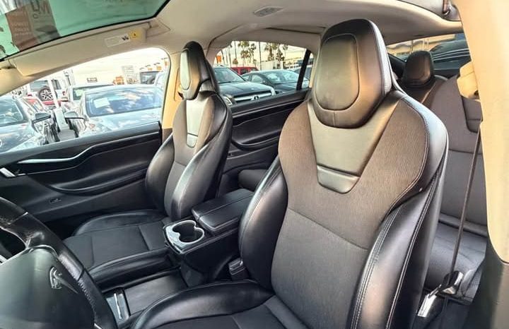 
								2016 Tesla model x 75D Sport Utility 4D full									