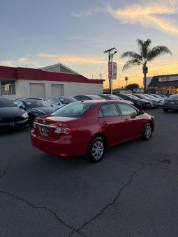 
										2011 Toyota corolla full									