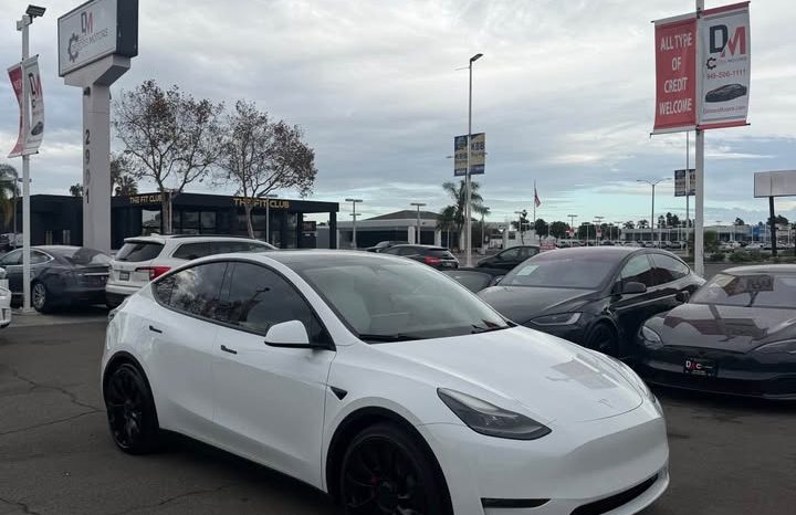 
								2021 Tesla model y Performance Sport Utility 4D full									