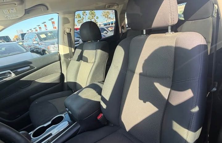 
								2017 Nissan pathfinder full									