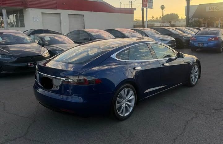 
								2017 Tesla model s 75D Sedan 4D full									