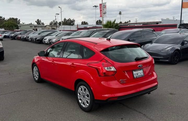 
								2012 Ford focus full									