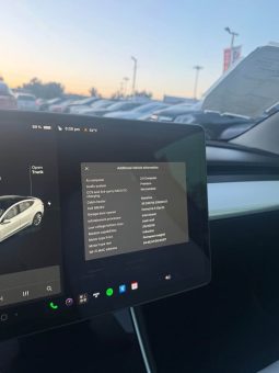 
										2018 Tesla Model 3 full									