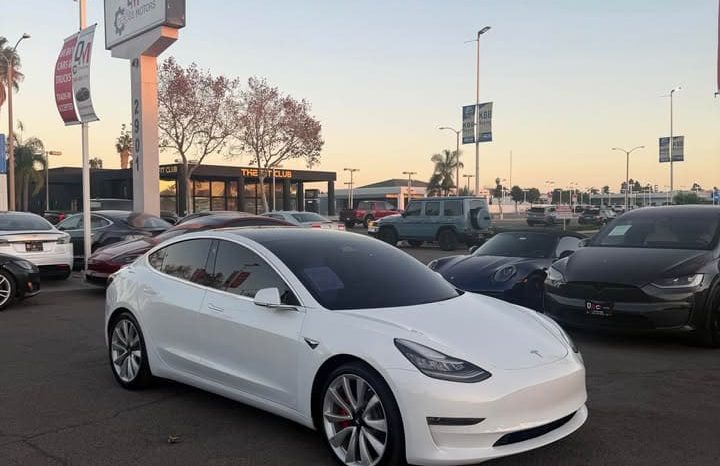 
								2018 Tesla Model 3 full									