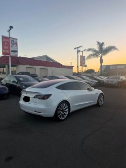 
										2018 Tesla Model 3 full									