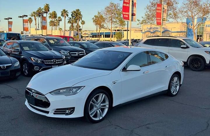 
								2016 Tesla model s 90D Sedan 4D full									