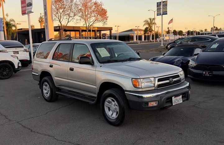 
								2000 Toyota 4runner full									
