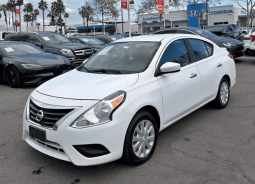 2015 Nissan versa